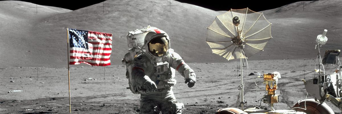 Elmarad a Holdra szállás 2024-ben – a NASA késik az űrruháival