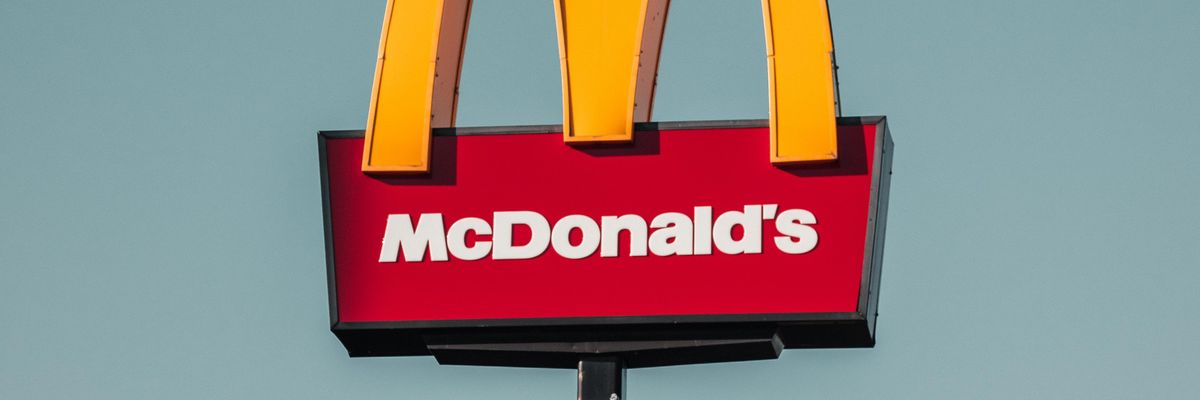 Egy McDonald's-logo.