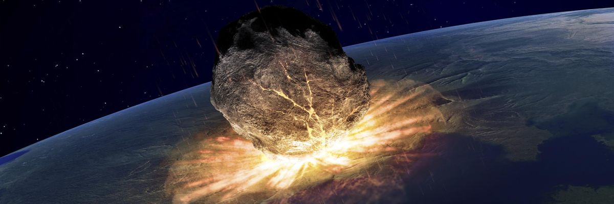 Egy meteor becsapódik a Földbe.