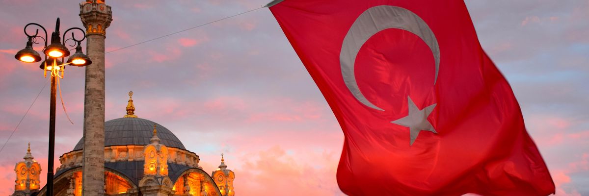 Egy török zászló.