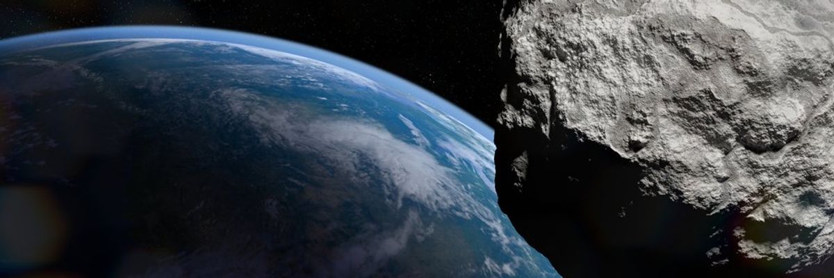 Föld felé tartó aszteroida