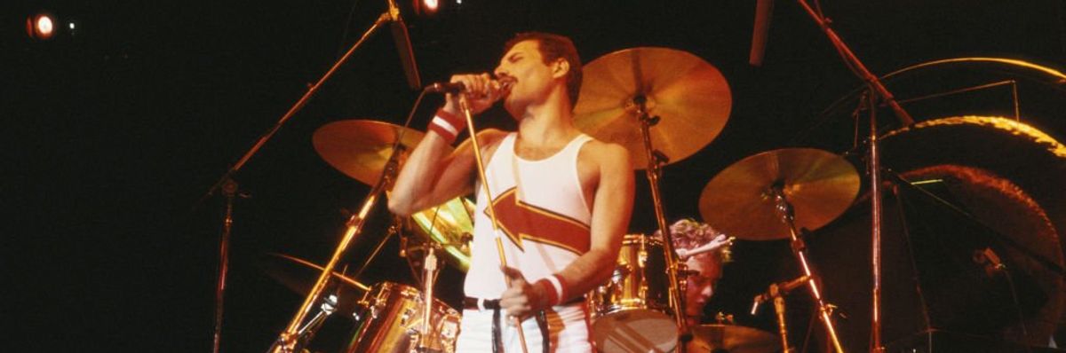 Freddy Mercury egy 1982-es koncertjükön