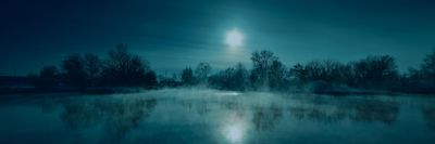 éjszaka tó hold erdő
