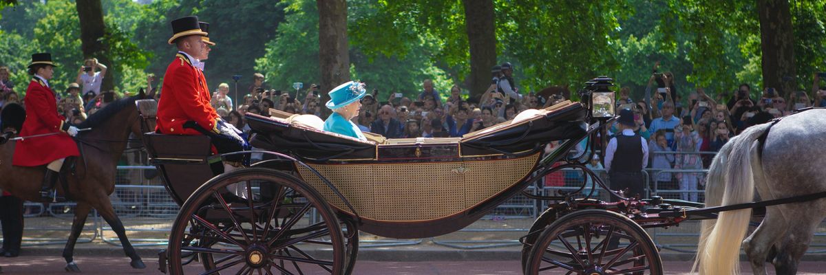Újabb rekordot döntött II. Erzsébet királynő