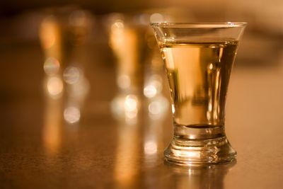 tequila feles shot pohár asztal fény