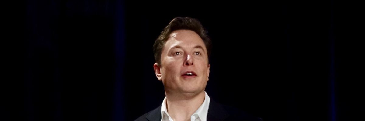 Elon Musk könyvet ír a Tesláról és a SpaceX-ről