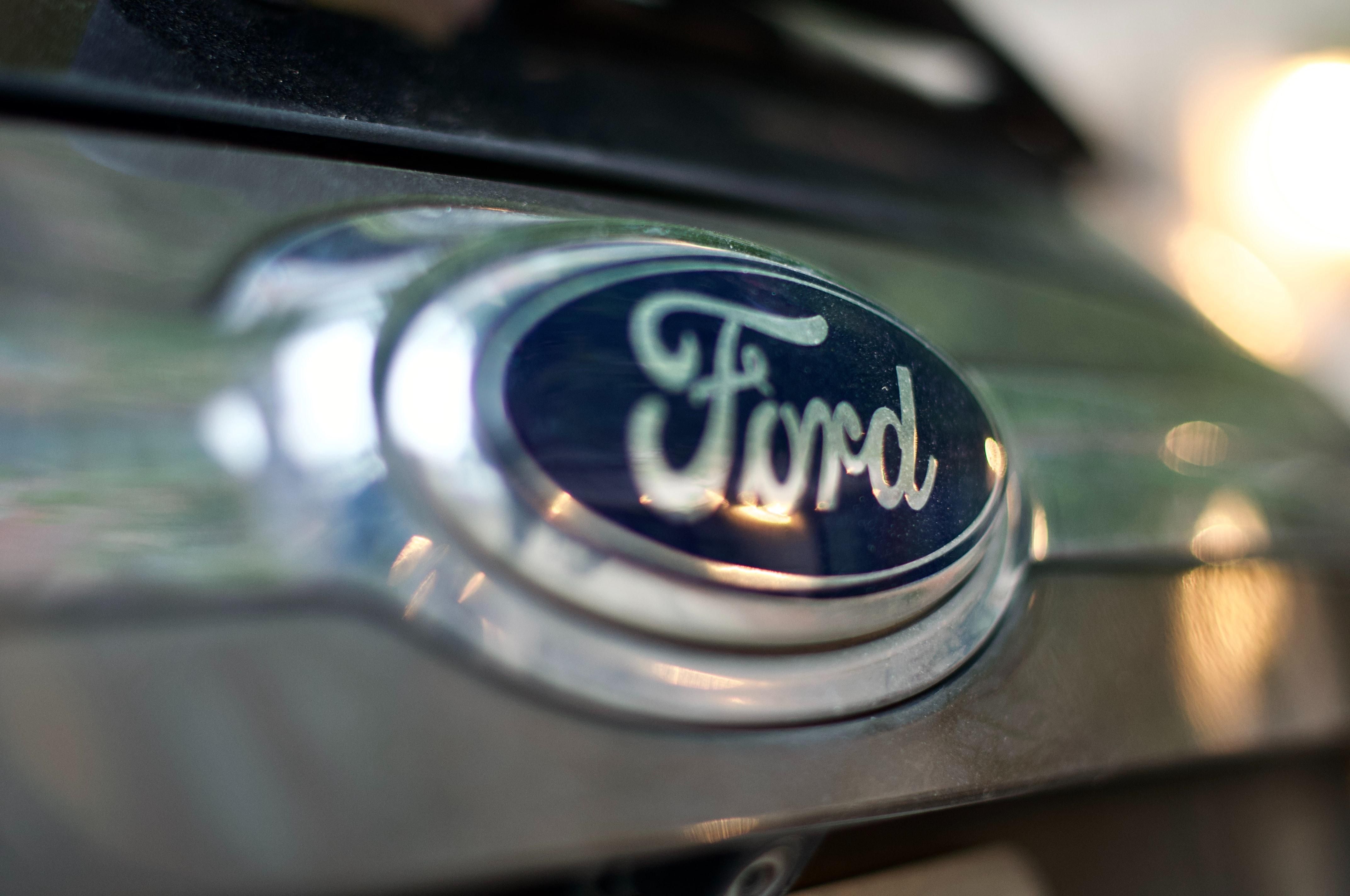 Ford márkajelzés