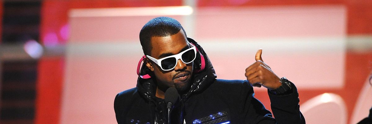 Kanye West Grammyt megjárt cipője rekordot döntött