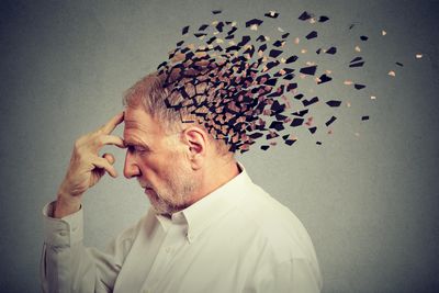 brain old man alzheimer memory head