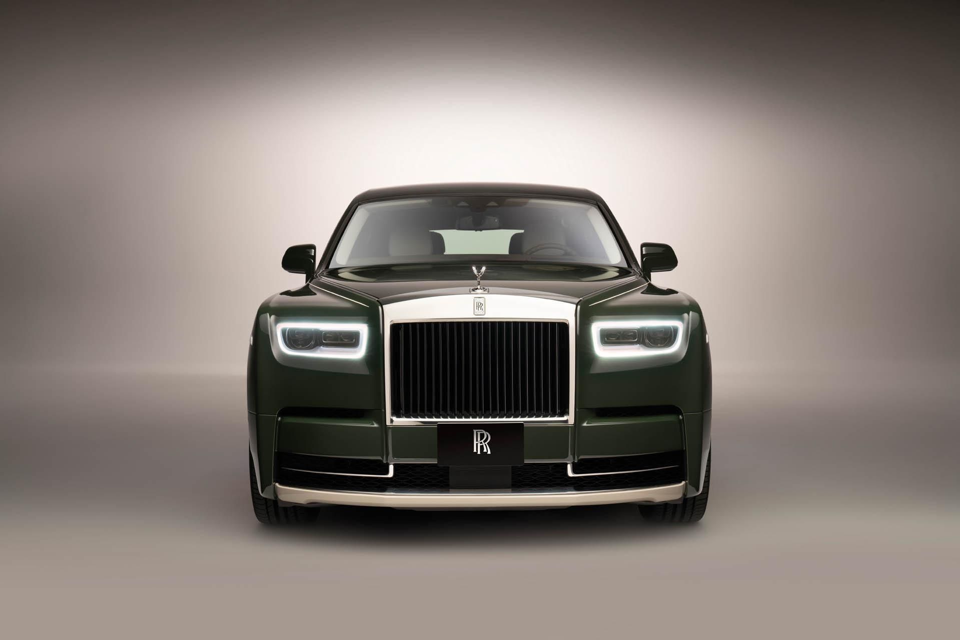 Egyedi Rolls-Royce autó zöld színben 