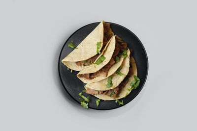 taco tortilla tányér tálalás