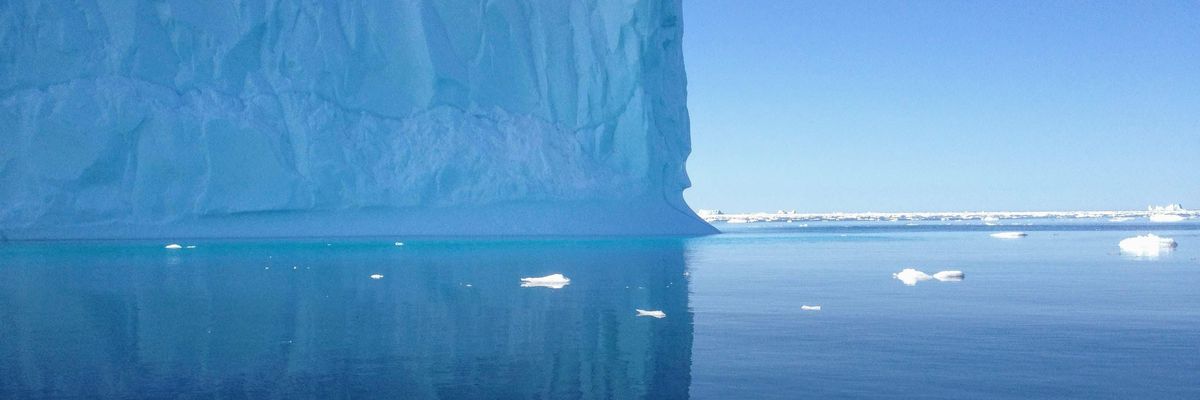 Pár év alatt elolvadhat az  Antarktisz gleccsereit védő jégréteg