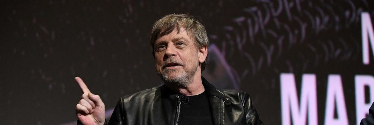 A Lucasfilm munkát ajánlott annak youtubernek, aki kicsinosította Luke Skywalker arcát