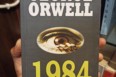 George Orwell 1984 literálisan