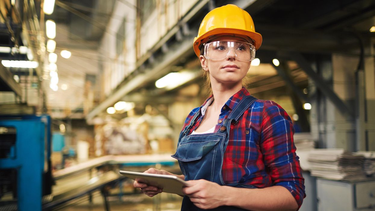 Folyamatosan nővekszik az építőiparban dolgozó nők száma