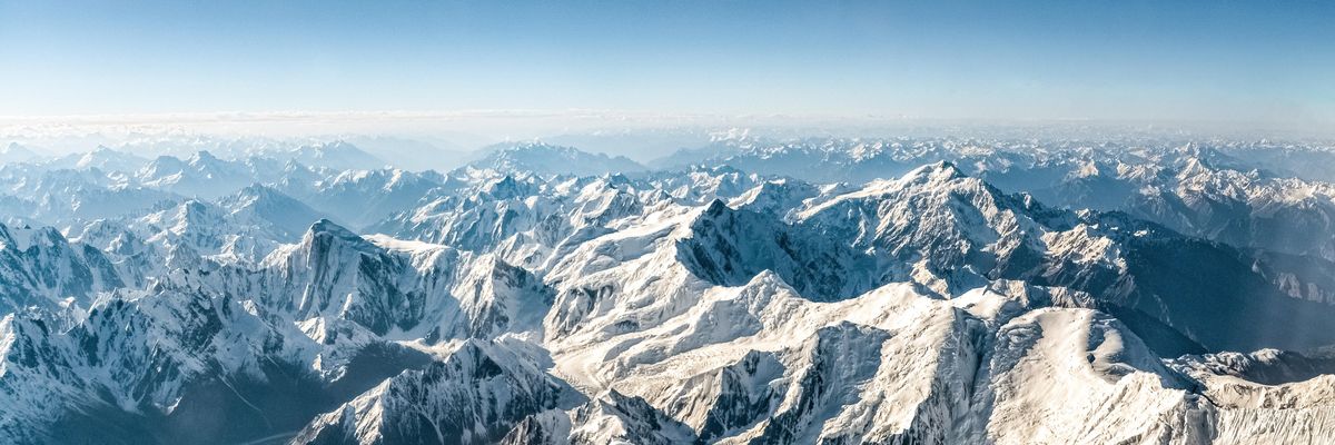Ijesztő gyorsasággal olvad a Mount Everest legmagasabb gleccsere