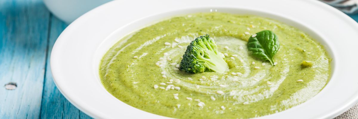 Finom és gyorsan elkészíthető: a legegyszerűbb brokkolikrémleves recept