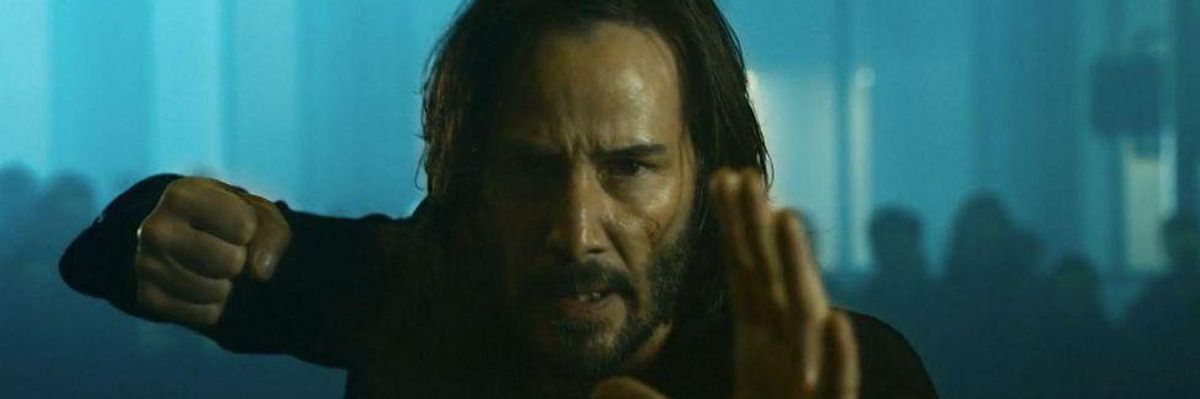 Keanu Reeves a Mátrix: Feltámadások című filmben