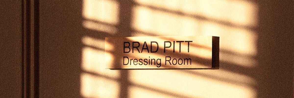 Saját ruhakollekciót mutatott be Brad Pitt öltőzőszoba 
