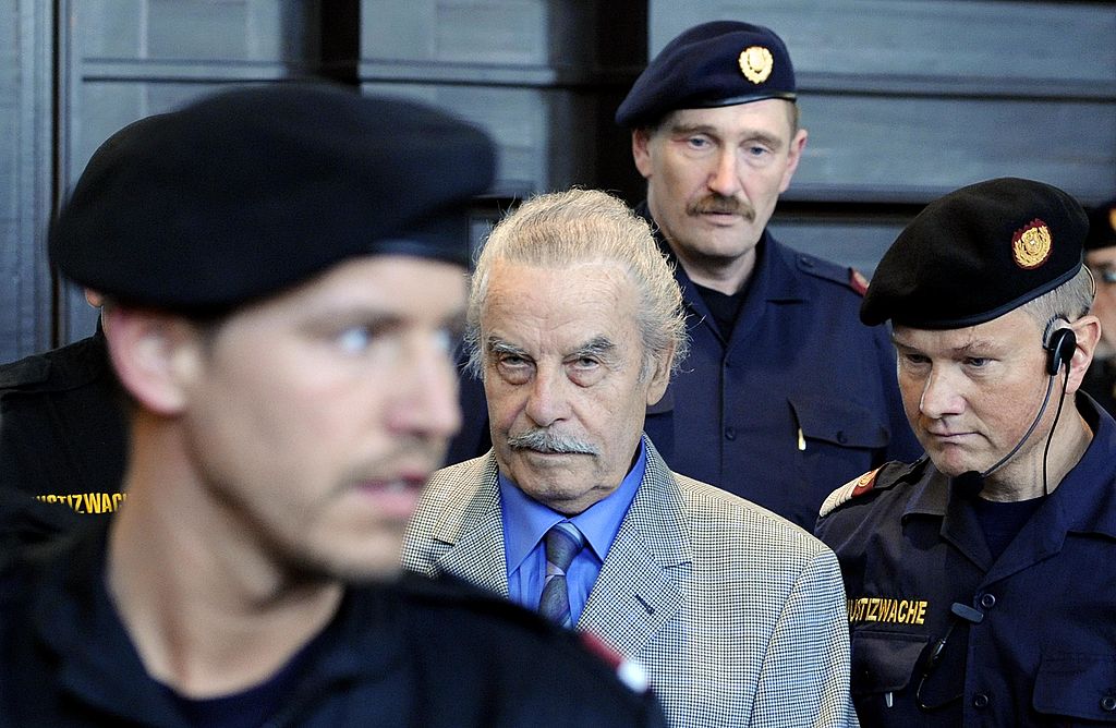Tiszteletre méltó családapa volt a férfi, aki 24 évig tartotta fogva saját lányát