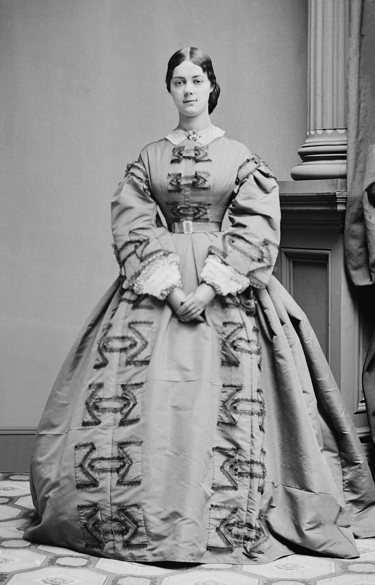 A first lady is féltékeny volt a szépségére, végül zöldségárusként tengette életét