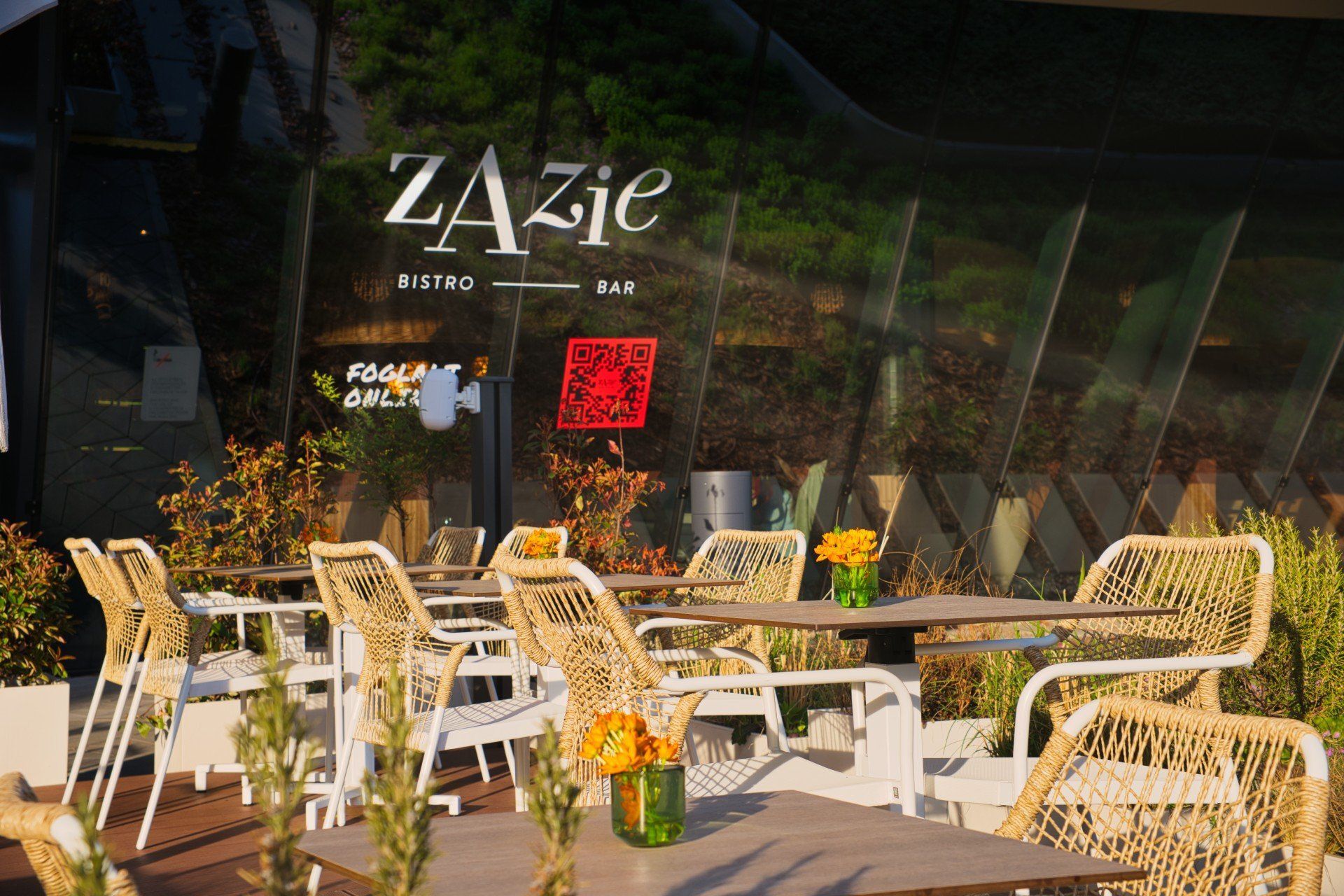 Zazie Bistro & Bar