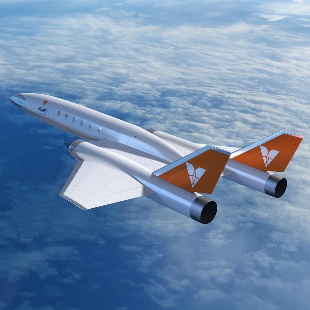 Instagram / Venusaero