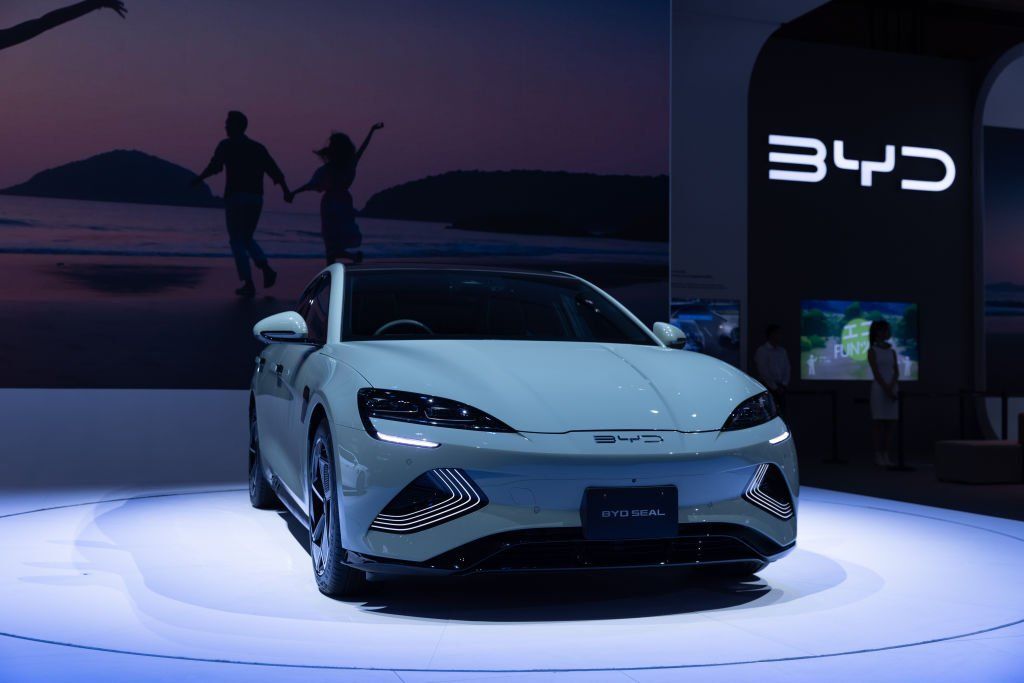 Stanislav Kogiku/SOPA Images/LightRocket via Getty Images