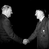 Fot&oacute;: Heinrich Hoffmann/ullstein bild/Getty Images