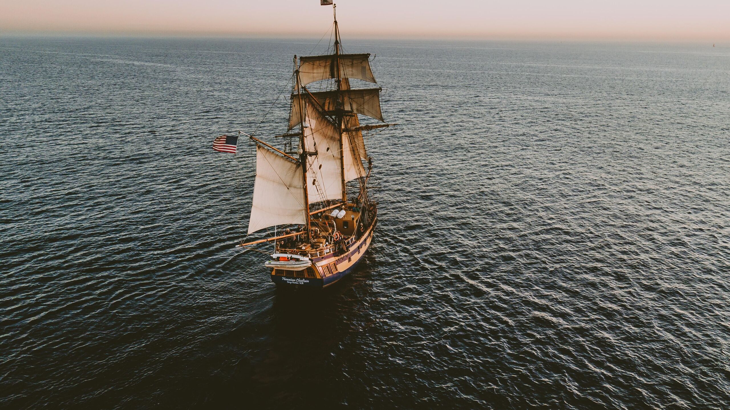  Austin Neill/Unsplash