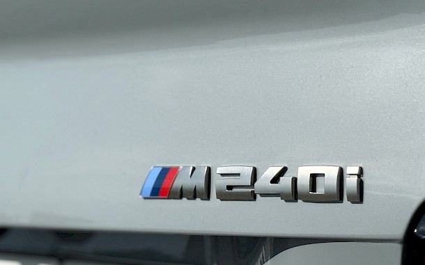 DiPres / Shutterstock