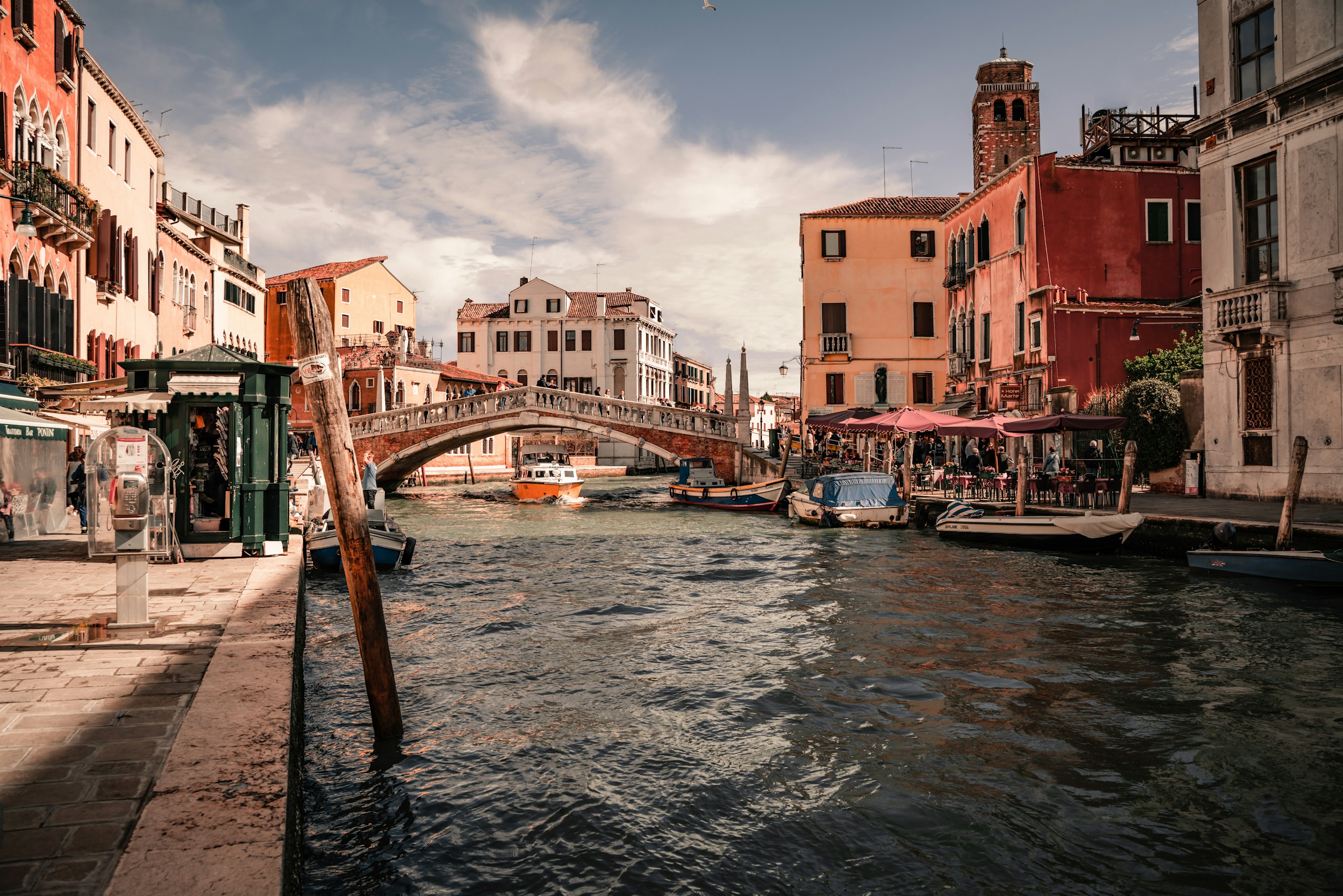 Luis van den Bos/Unsplash