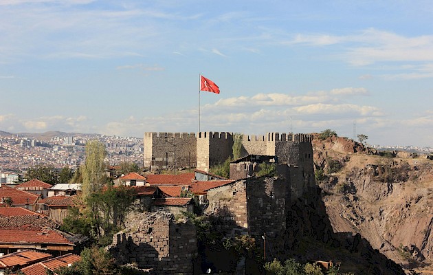 Cengiz &Ouml;zarpat/Unsplash